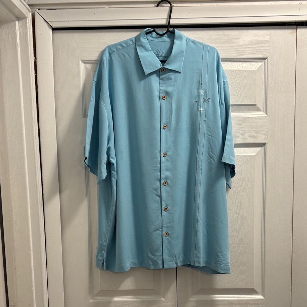 Tommy Bahama Light Blue Camp Collar Dress Shirt